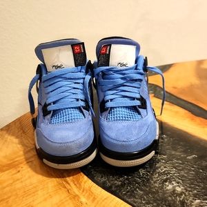 Air Jordan 4 Retro “University Blue” UNC 408452-400 Sz. 4Y